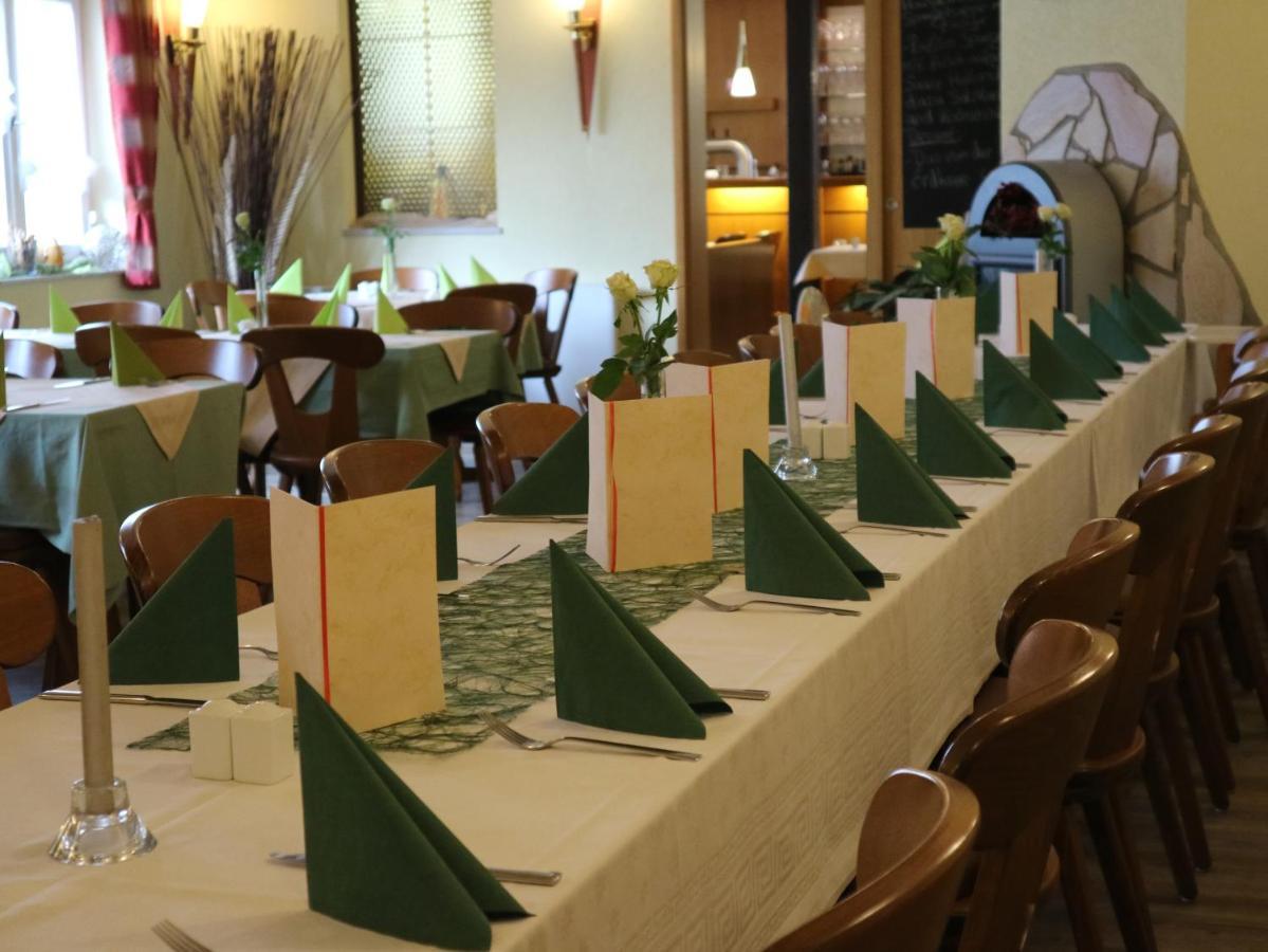 Gasthaus Schoene Aussicht Usingen Exteriör bild